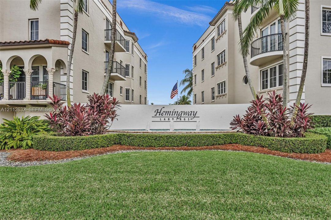En Venta: $1,600,000 (3 camas, 3 baños, 2287 Pies cuadrados)