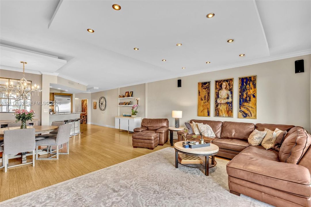 En Venta: $1,600,000 (3 camas, 3 baños, 2287 Pies cuadrados)