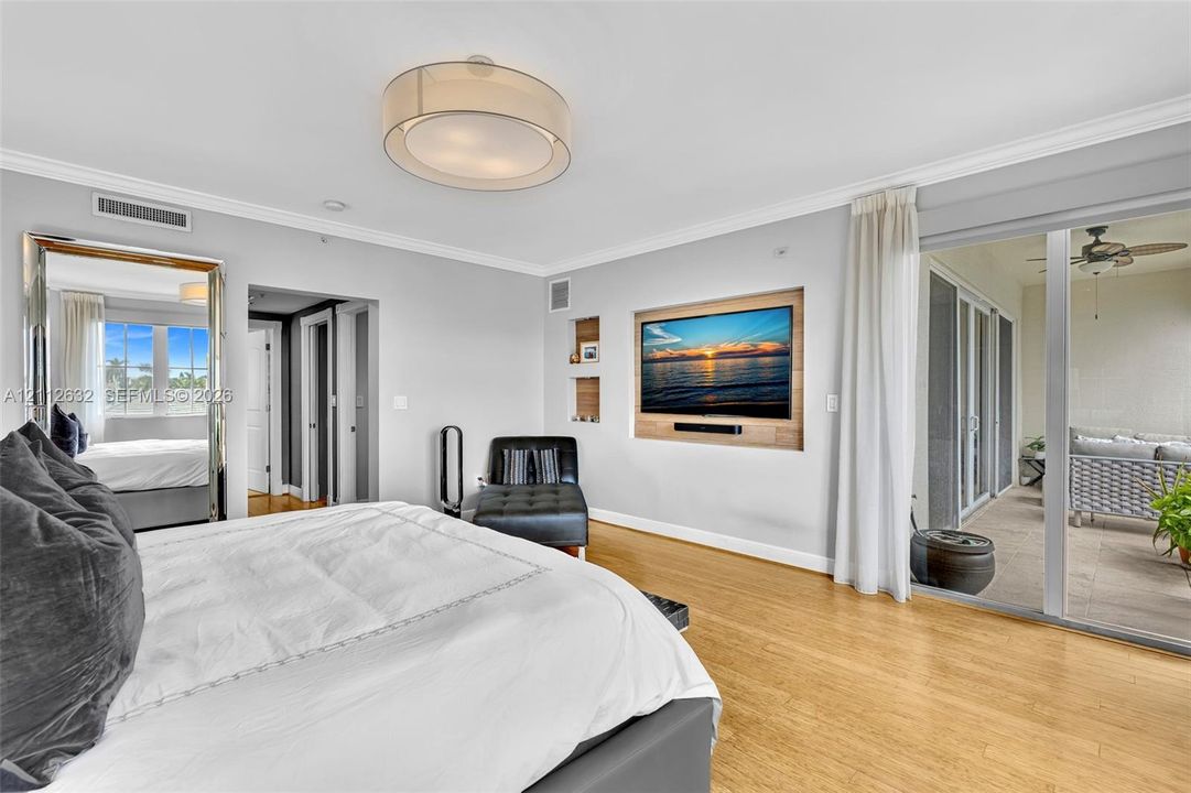 En Venta: $1,600,000 (3 camas, 3 baños, 2287 Pies cuadrados)