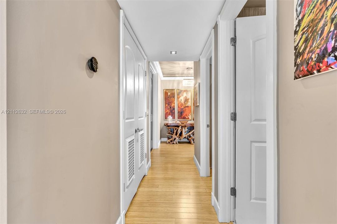 En Venta: $1,600,000 (3 camas, 3 baños, 2287 Pies cuadrados)