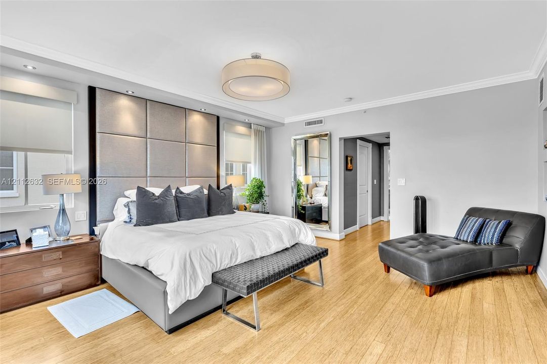 En Venta: $1,600,000 (3 camas, 3 baños, 2287 Pies cuadrados)