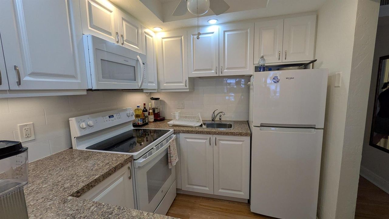 2880 Lake Osborne Dr 109 12 - Copy