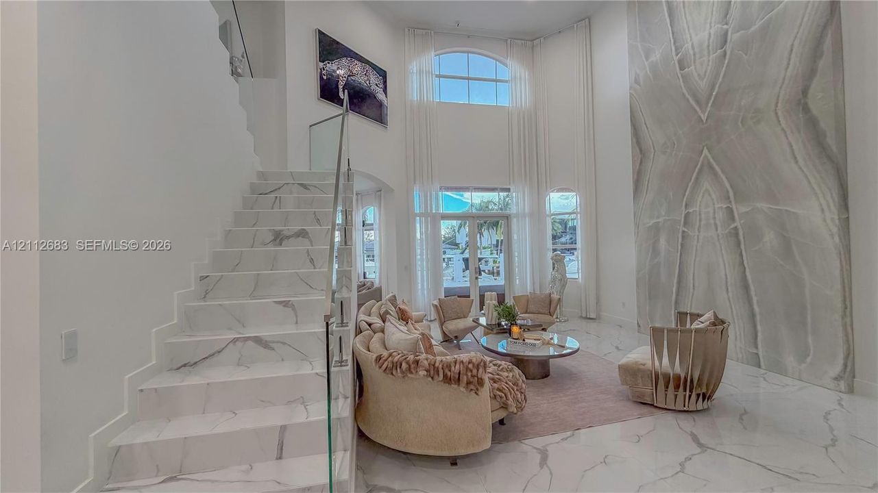 En Venta: $5,950,000 (5 camas, 5 baños, 4365 Pies cuadrados)