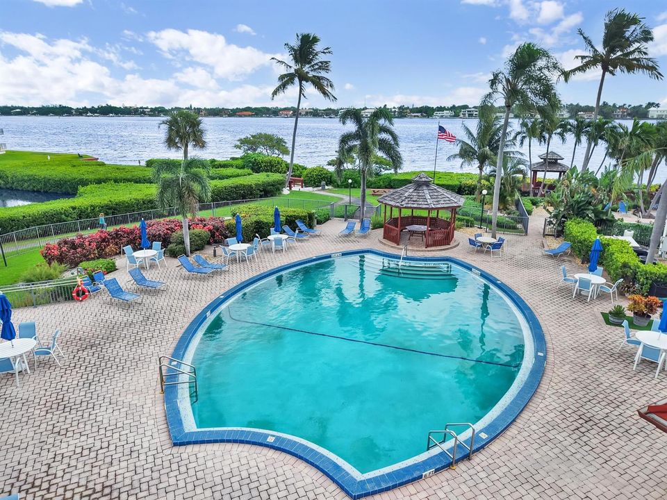 107 Half Moon Cir, Hypoluxo -18