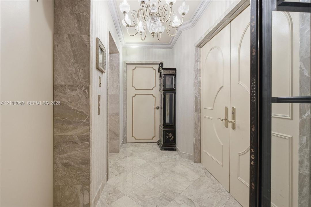 Private elevator lobby
