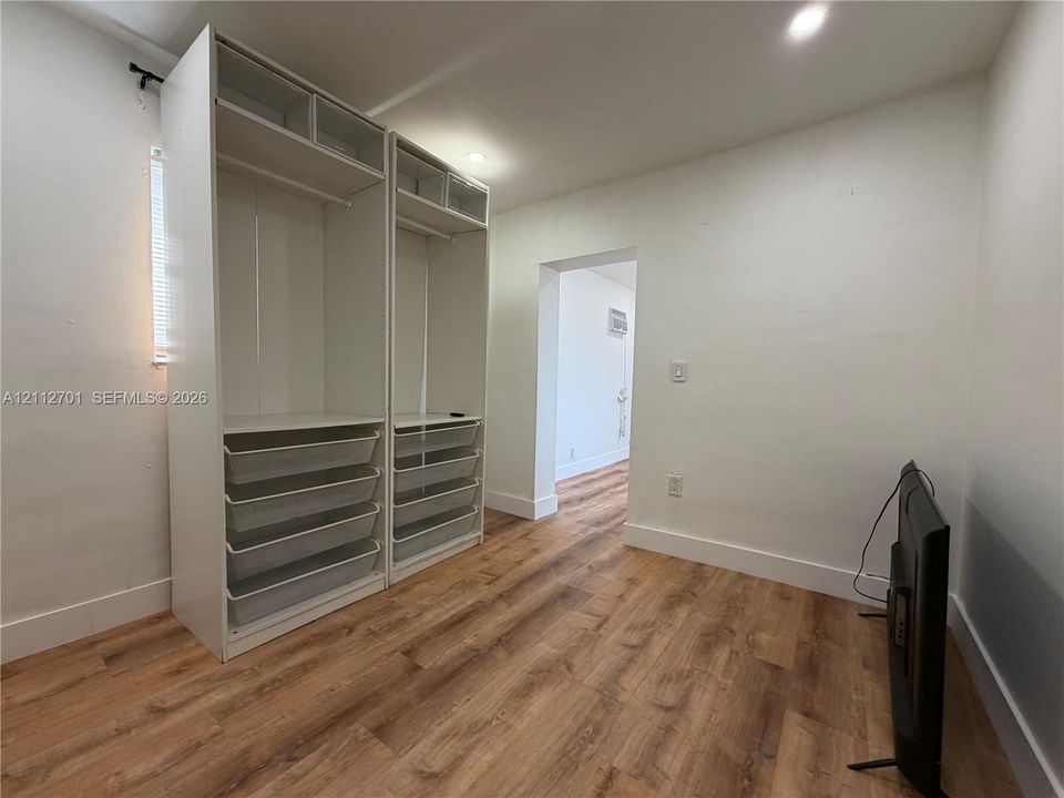 В аренду: $1,600 (1 спален, 1 ванн, 0 Квадратных фут)