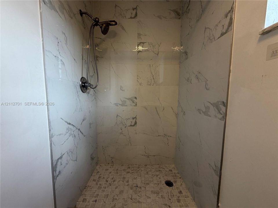 В аренду: $1,600 (1 спален, 1 ванн, 0 Квадратных фут)