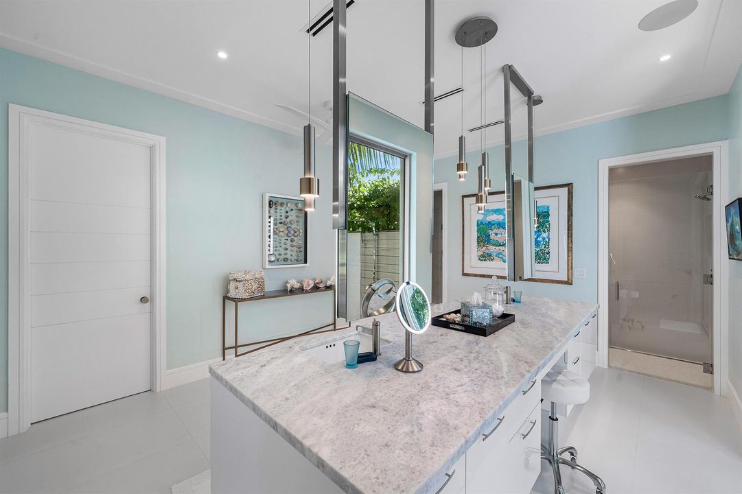 045-4545SouthLake