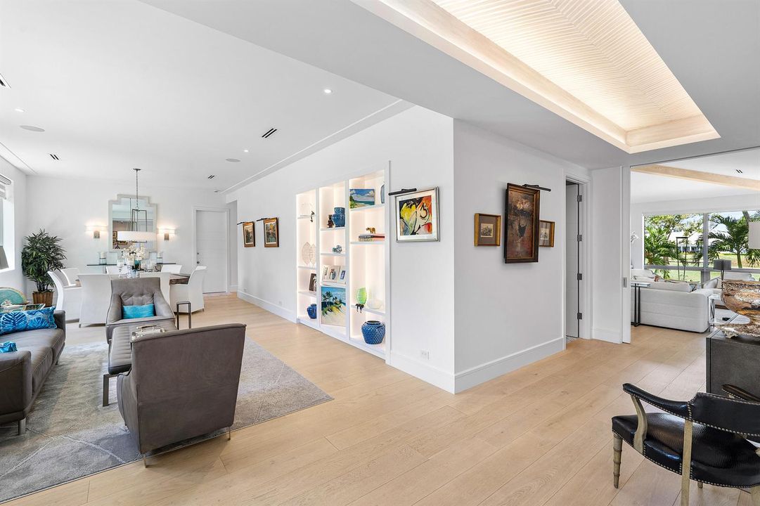 007-4545SouthLakeDrive
