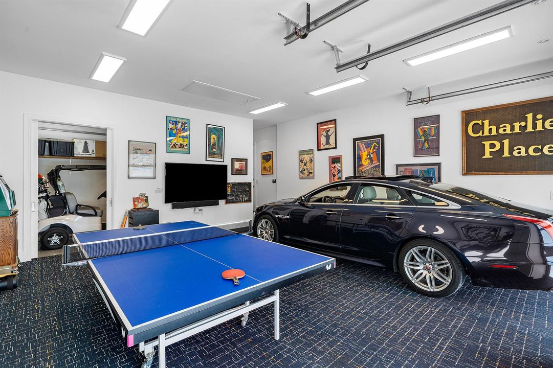 048-4545SouthLakeDrive
