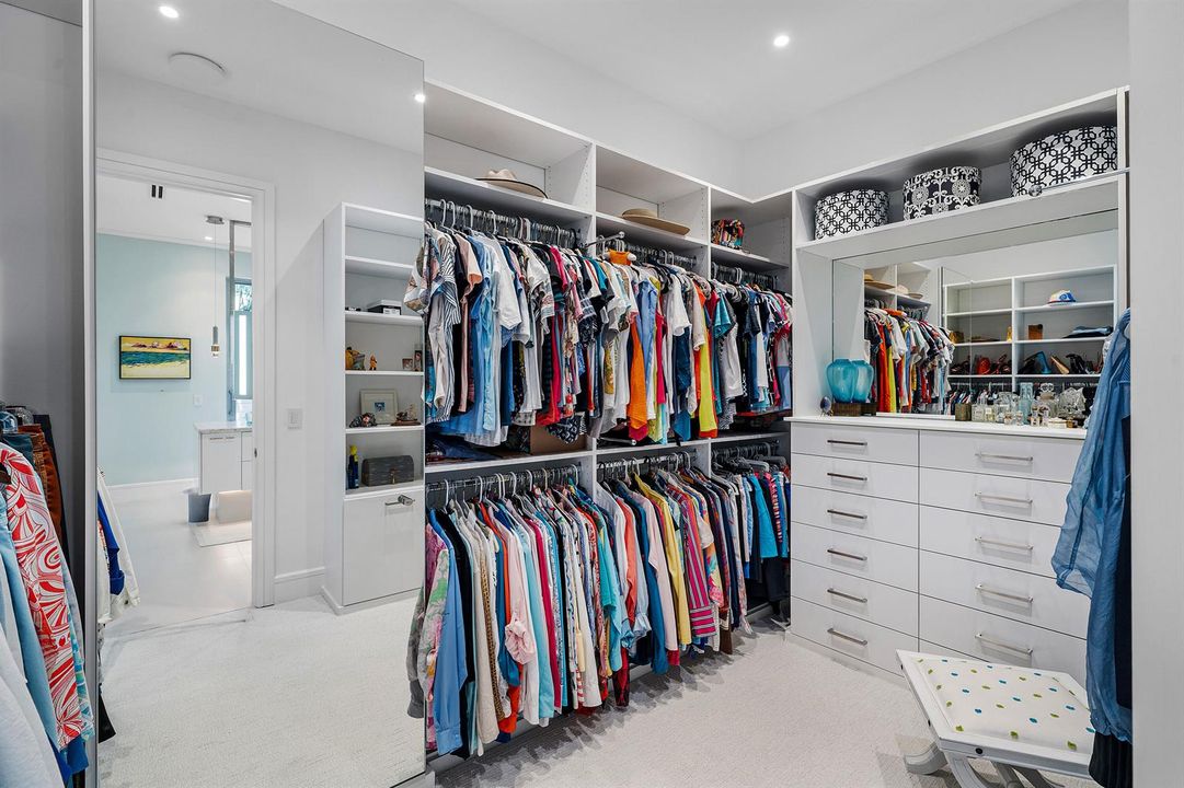 042-4545SouthLakeDrive