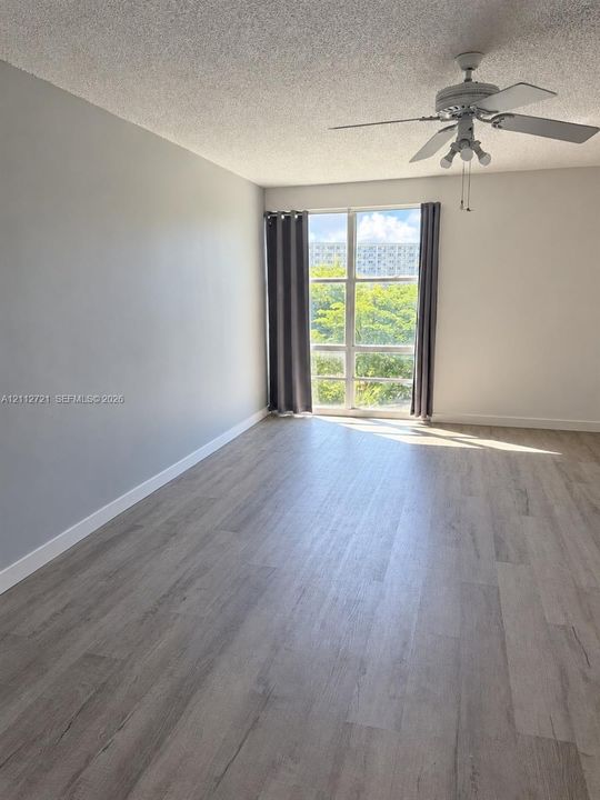 В аренду: $1,900 (1 спален, 1 ванн, 620 Квадратных фут)