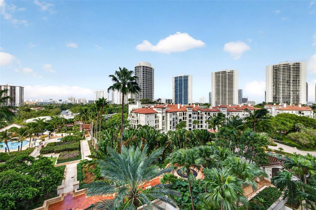 For Sale: $1,450,000 (3 beds, 3 baths, 2590 Square Feet)