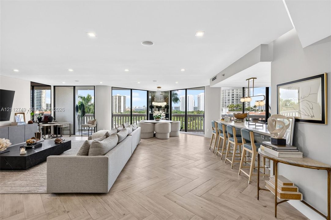 For Sale: $1,450,000 (3 beds, 3 baths, 2590 Square Feet)