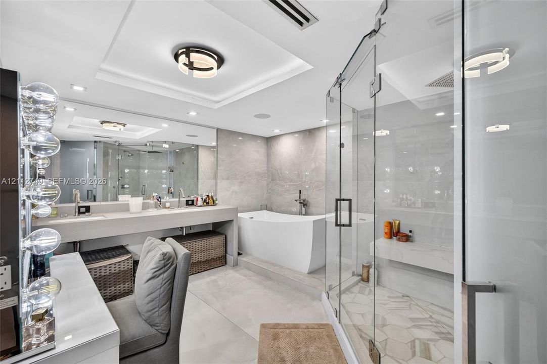 For Sale: $1,450,000 (3 beds, 3 baths, 2590 Square Feet)