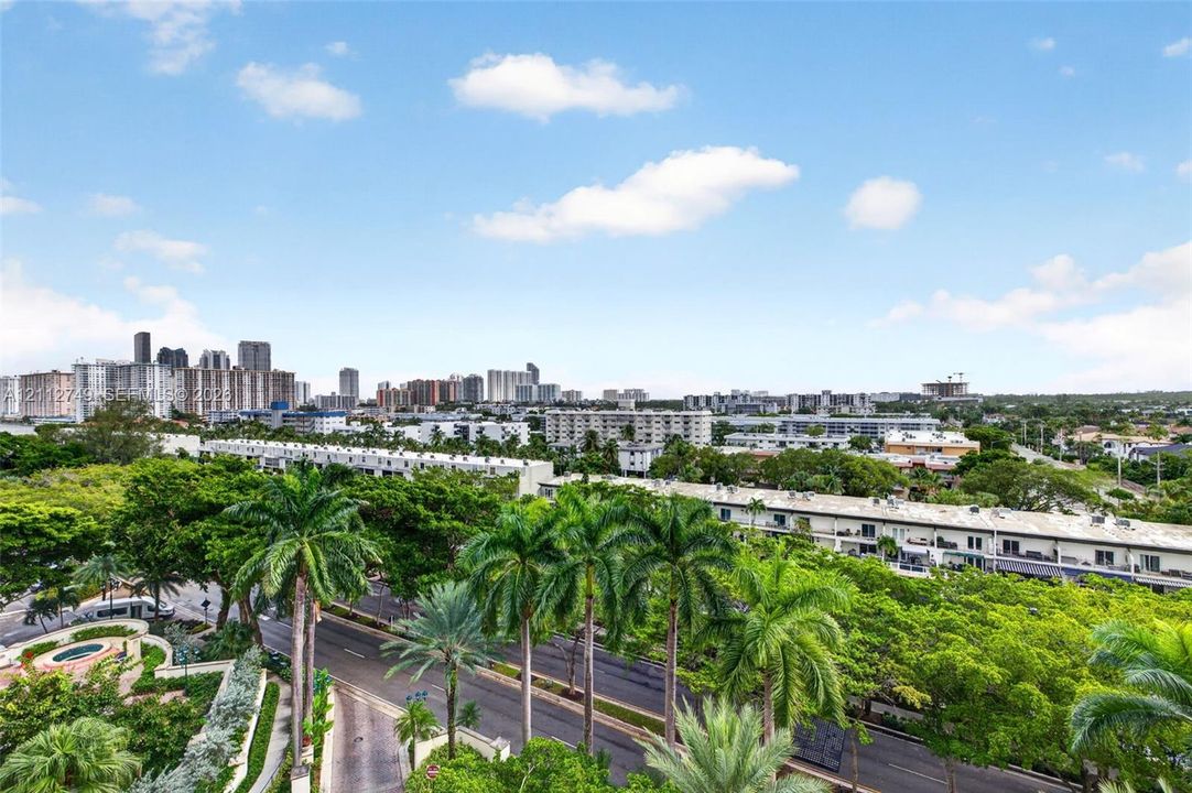 For Sale: $1,450,000 (3 beds, 3 baths, 2590 Square Feet)
