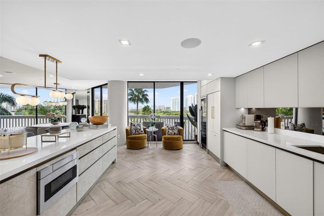 For Sale: $1,450,000 (3 beds, 3 baths, 2590 Square Feet)