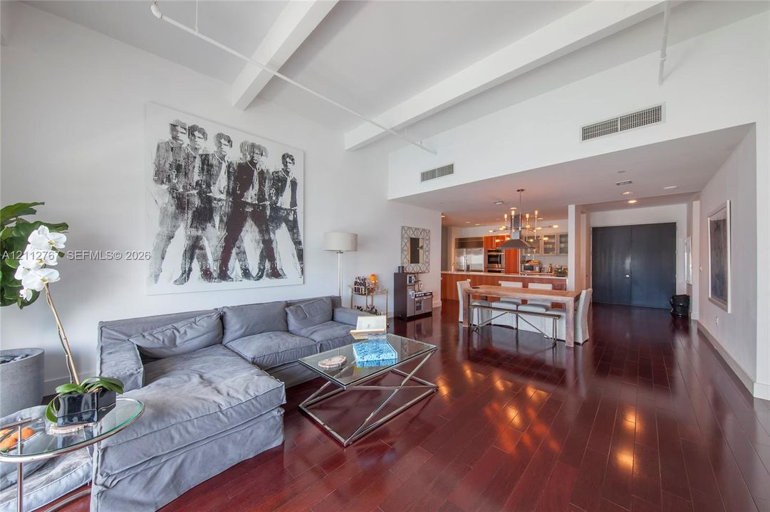 For Rent: $7,600 (2 beds, 2 baths, 1957 Square Feet)