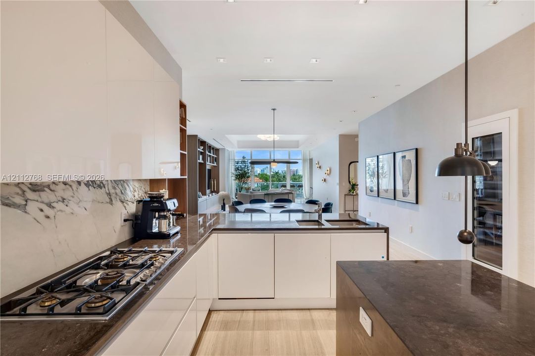 For Sale: $4,495,000 (2 beds, 2 baths, 2668 Square Feet)