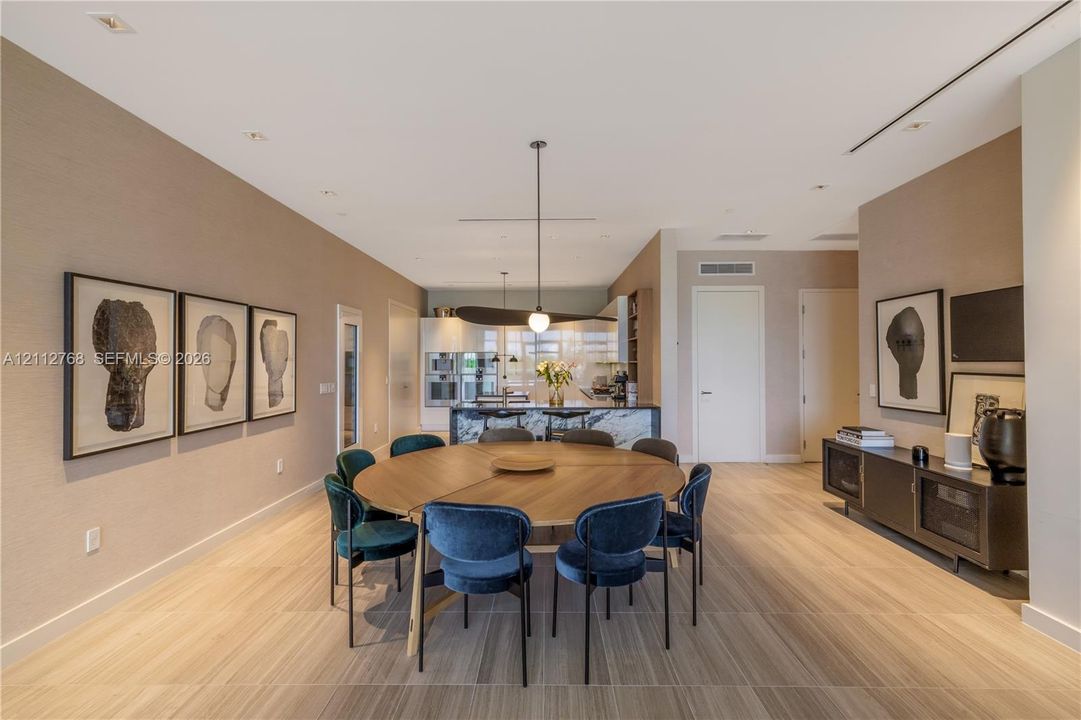 For Sale: $4,495,000 (2 beds, 2 baths, 2668 Square Feet)