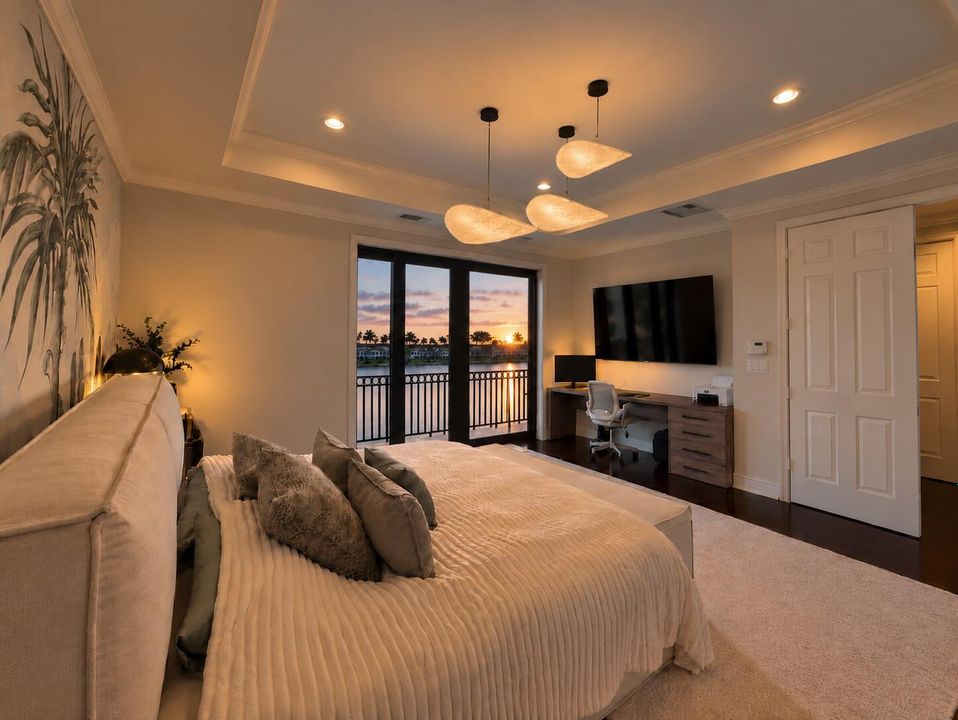 Primary suite