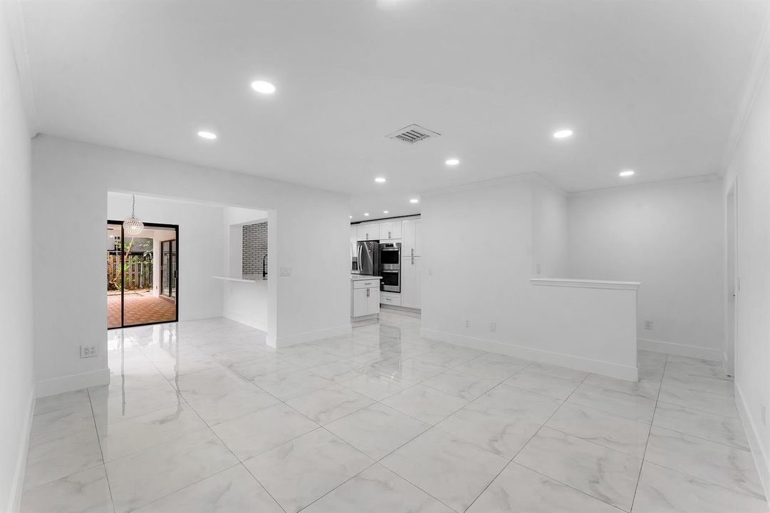 10_004-80WestPalmDrive-Margate-FL-33063-
