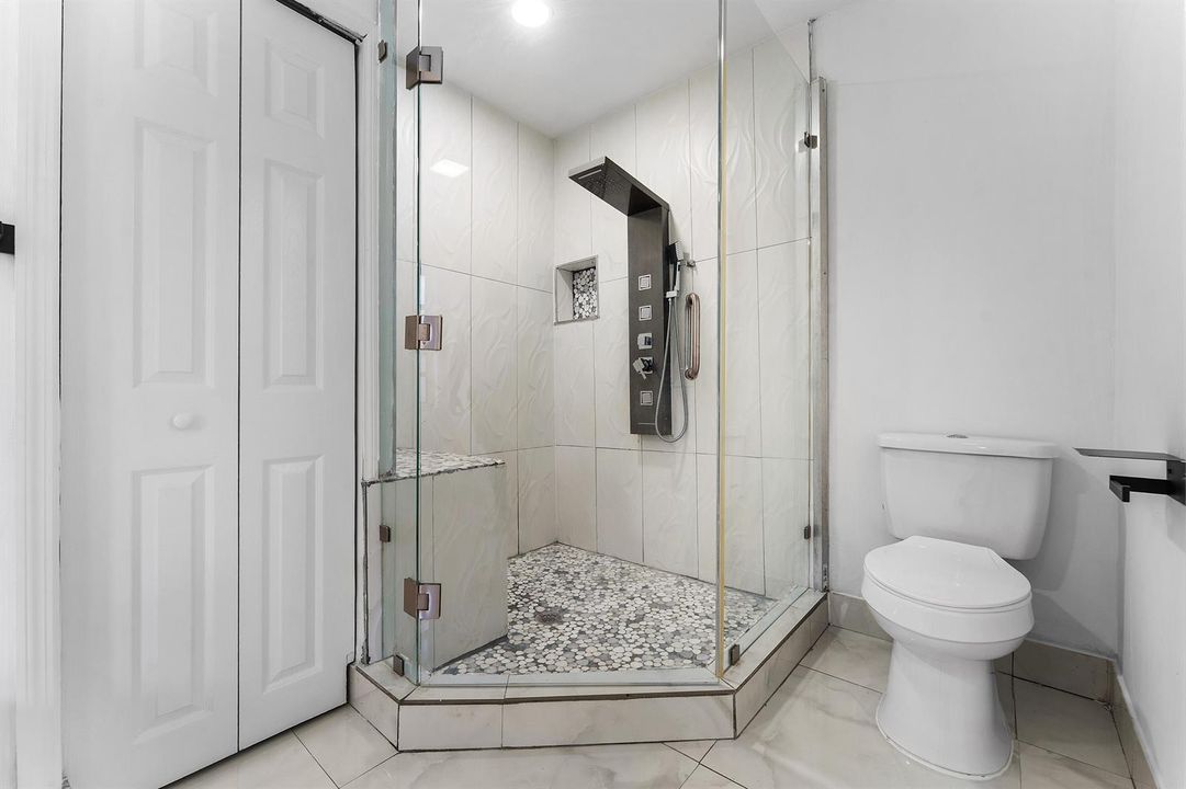 20_022-80WestPalmDrive-Margate-FL-33063-