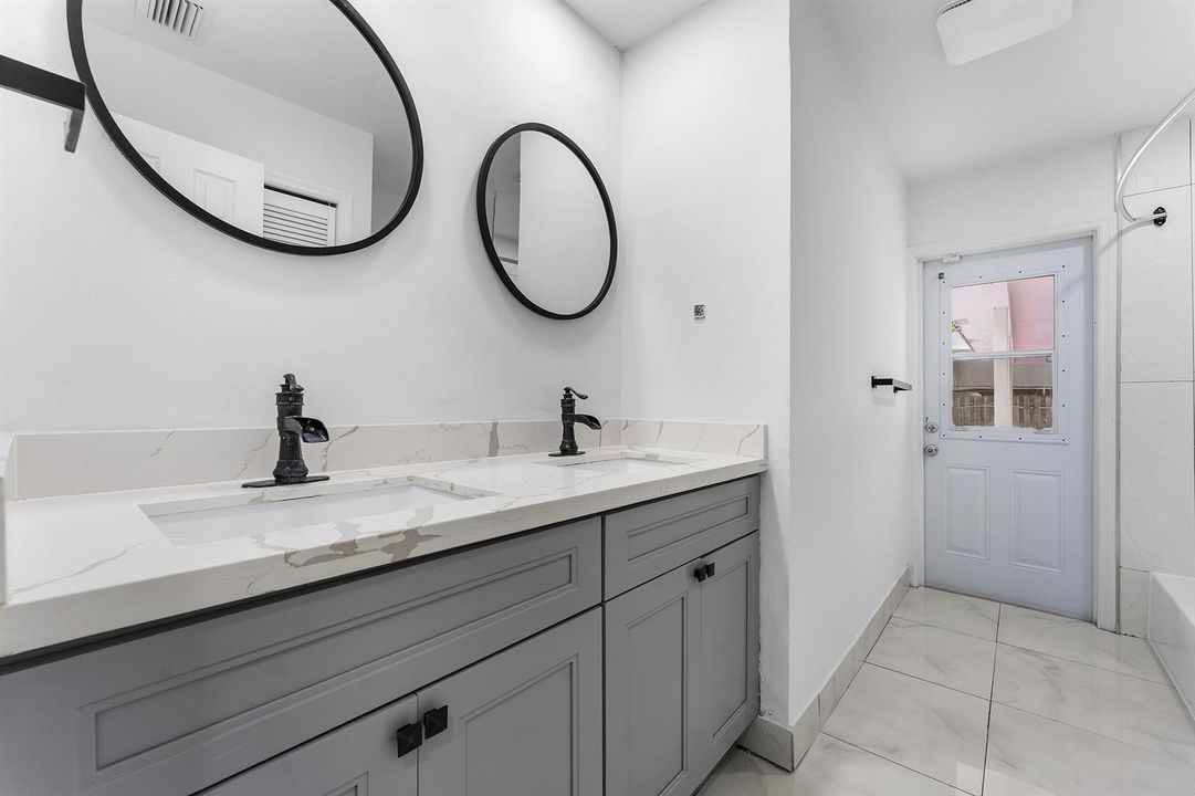 28_028-80WestPalmDrive-Margate-FL-33063-