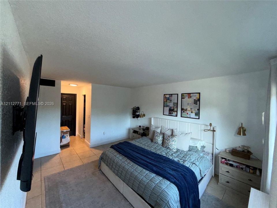 В аренду: $2,500 (2 спален, 2 ванн, 1253 Квадратных фут)