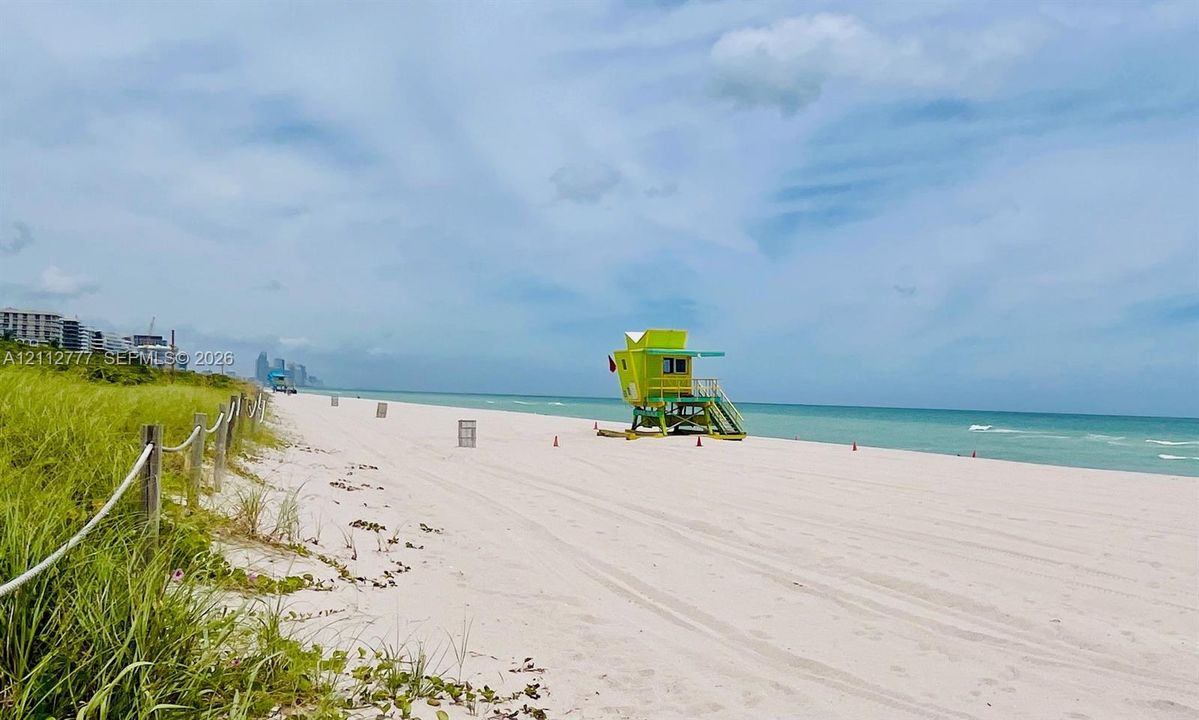 For Rent: $3,000 (2 beds, 2 baths, 1135 Square Feet)