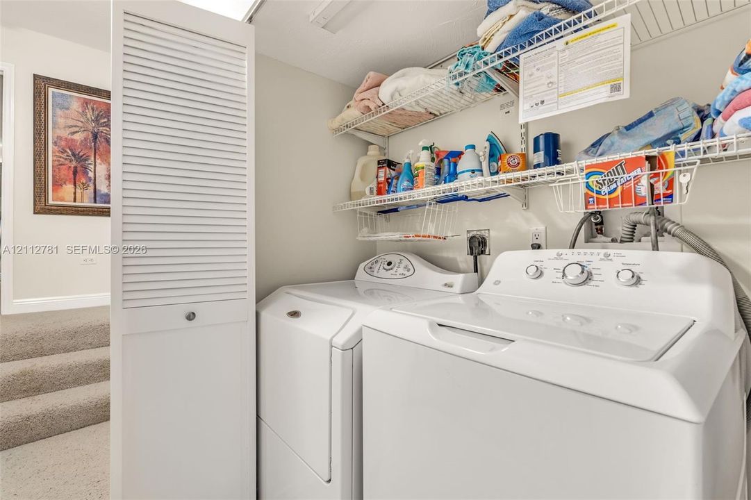 For Sale: $1,399,000 (2 beds, 2 baths, 1523 Square Feet)