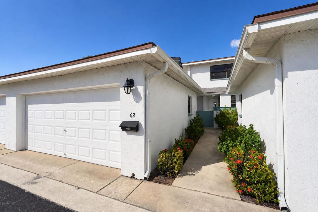 19 - House Front - Garage