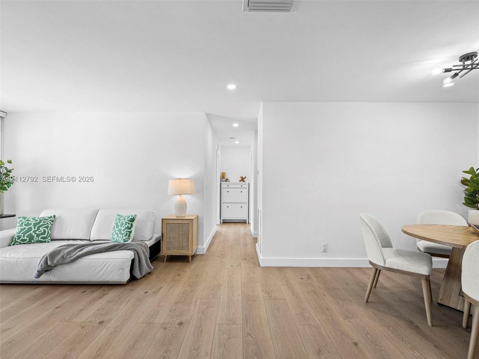 En Venta: $509,999 (3 camas, 2 baños, 1299 Pies cuadrados)