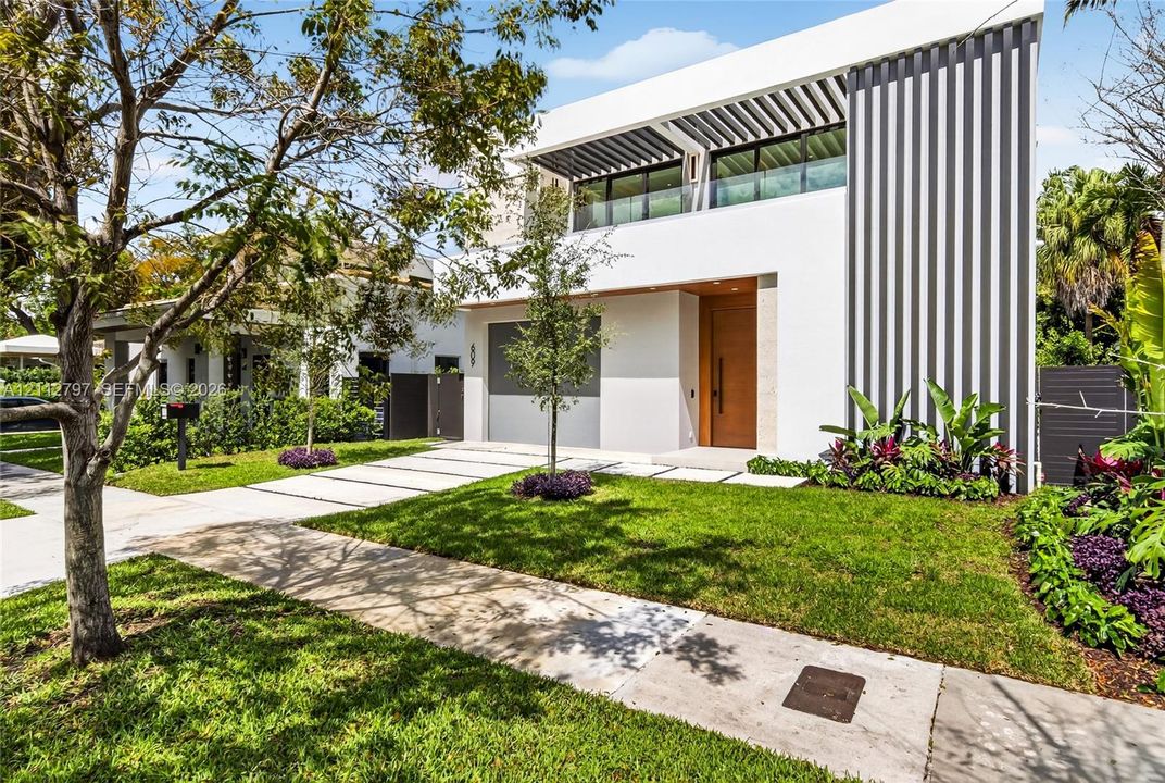 En Venta: $5,195,000 (4 camas, 4 baños, 3793 Pies cuadrados)