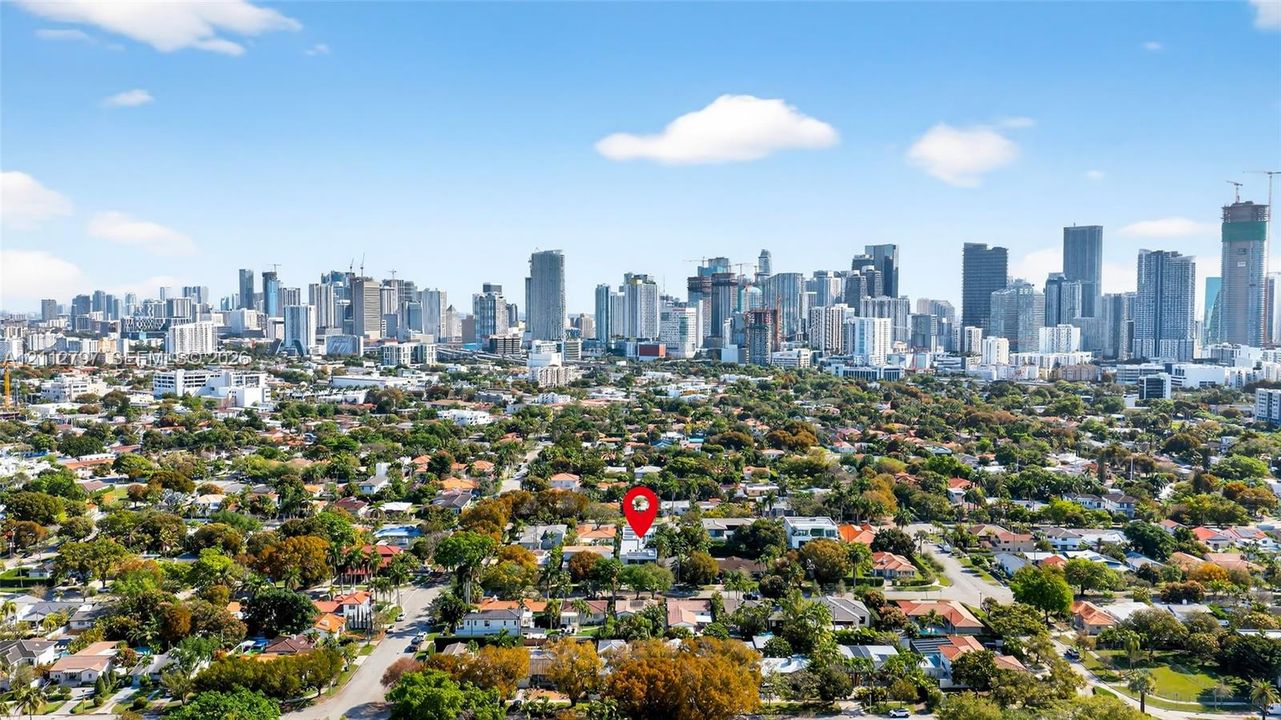 En Venta: $5,195,000 (4 camas, 4 baños, 3793 Pies cuadrados)