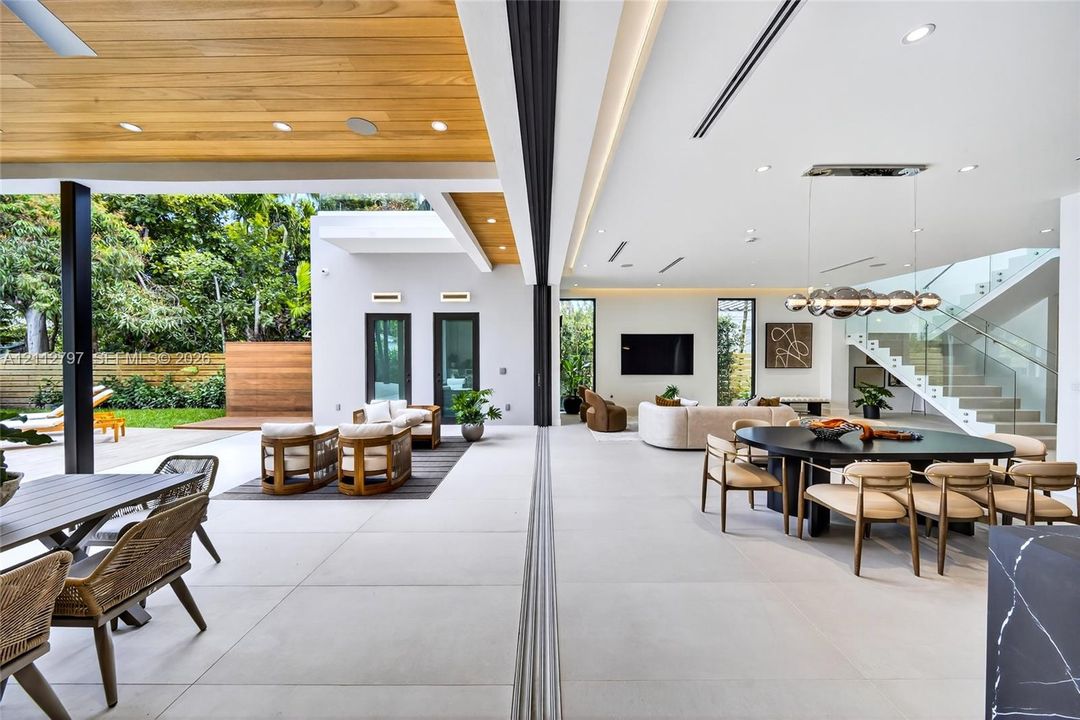 En Venta: $5,195,000 (4 camas, 4 baños, 3793 Pies cuadrados)