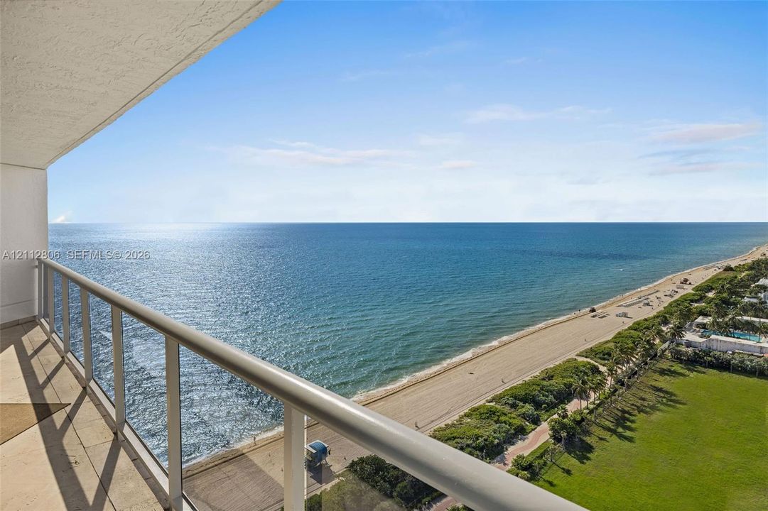 For Sale: $2,750,000 (3 beds, 2 baths, 2380 Square Feet)