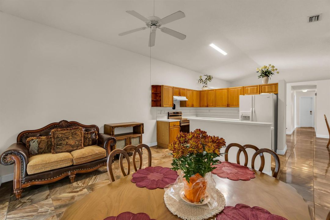 Kitchen/dining/living