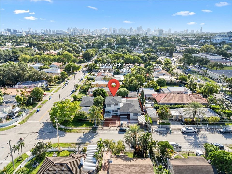 Explore the surrounding neighborhood and easy connections throughout Miami.