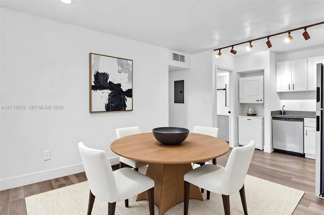 For Rent: $1,995 (2 beds, 2 baths, 0 Square Feet)