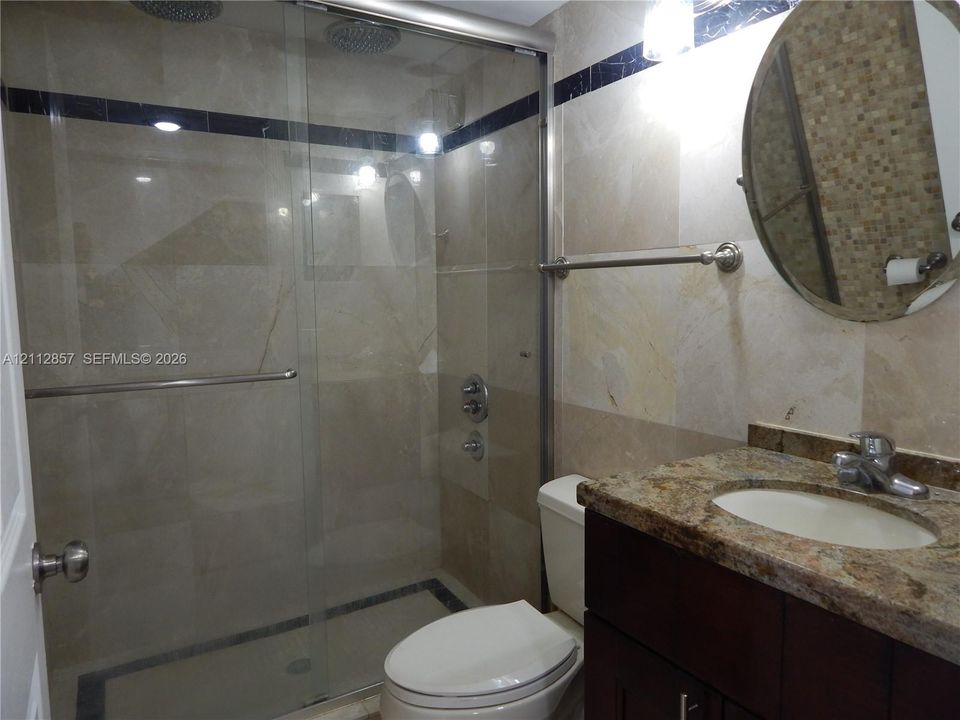 В аренду: $2,850 (3 спален, 2 ванн, 1216 Квадратных фут)