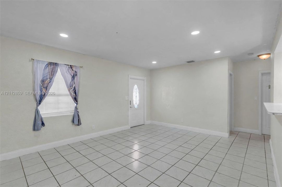 En Venta: $420,000 (3 camas, 2 baños, 1084 Pies cuadrados)