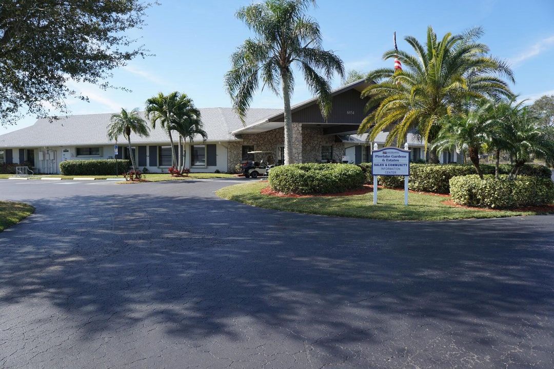PinelakeClubHouse