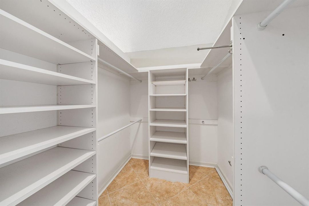 043-140ThorntonDr-PalmBeachGardens-FL-SM