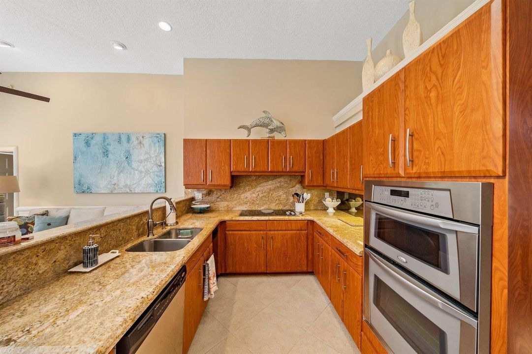 021-140ThorntonDr-PalmBeachGardens-FL-SM
