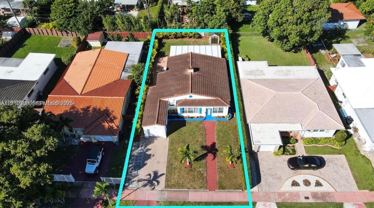 For Rent: $4,900 (4 beds, 2 baths, 1831 Square Feet)