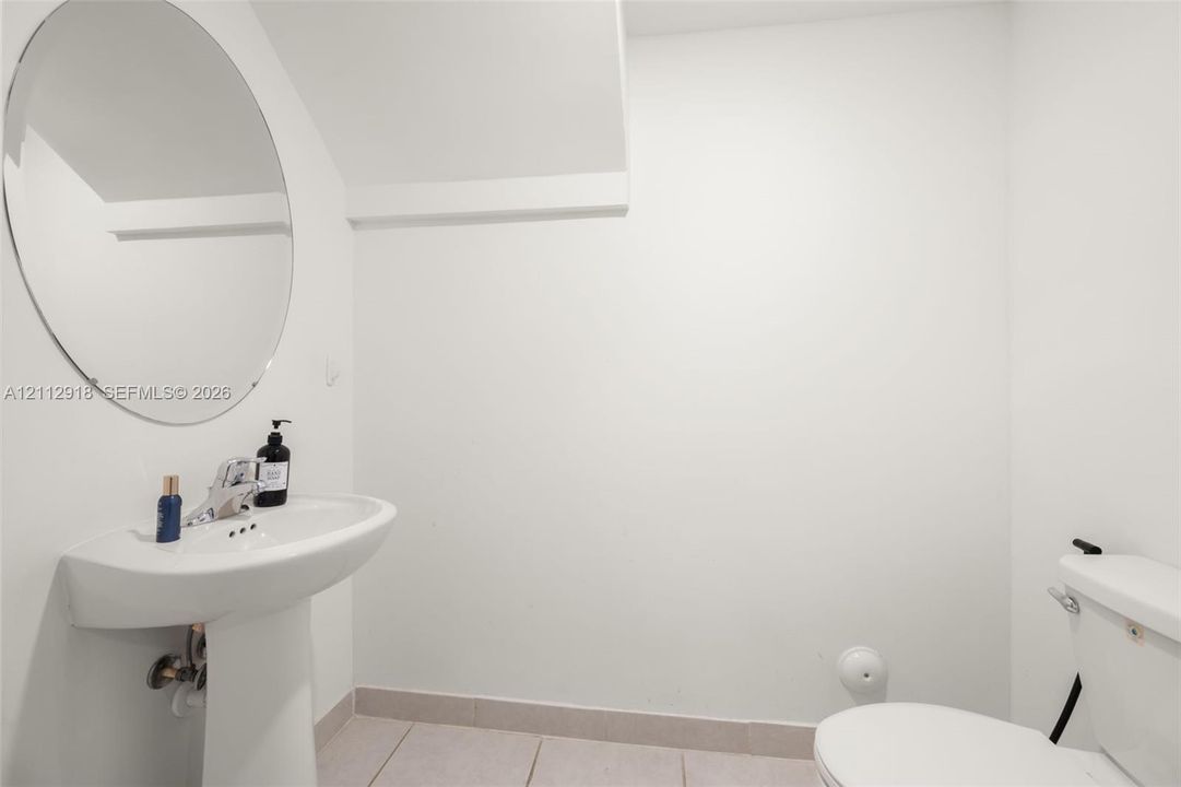 1/2 bath