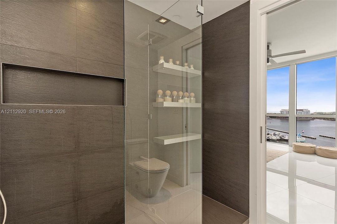 For Sale: $2,600,000 (2 beds, 2 baths, 1425 Square Feet)