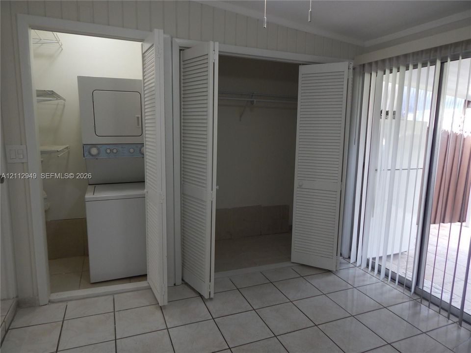 Laundry/Den Closet
