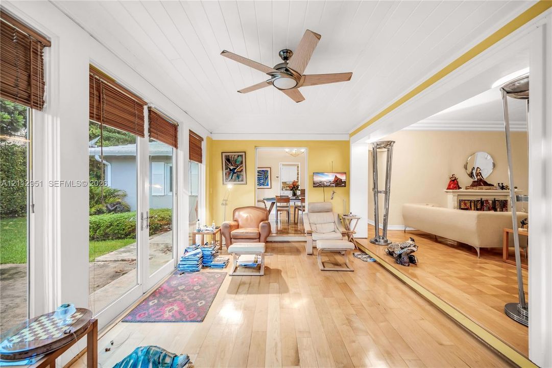 For Sale: $1,699,900 (3 beds, 3 baths, 1899 Square Feet)
